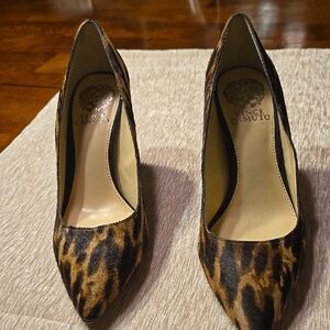 Vince Camuto Brown and Black Heels Classic Pumps
